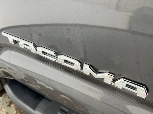 Used 2023 Toyota Tacoma TRD Off-Road AWD/4WD image 26