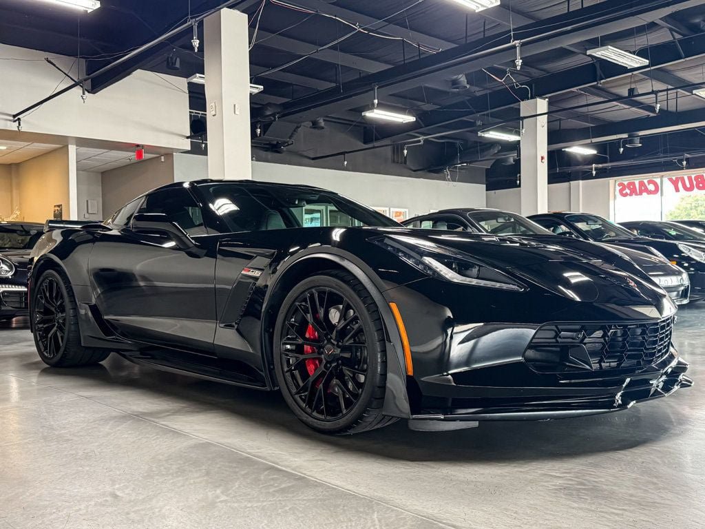 Used 2017 Chevrolet Corvette Z06 RWD image 2