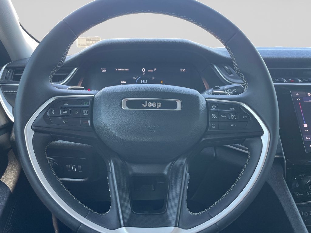Used 2023 Jeep Grand Cherokee L Laredo AWD/4WD image 25
