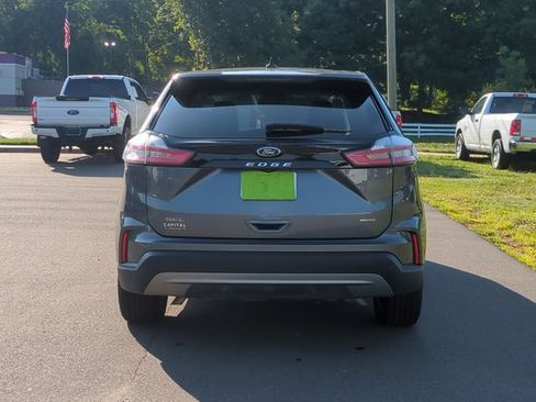 Used 2024 Ford Edge SEL AWD/4WD image 12