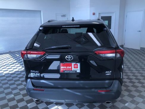 Certified 2022 Toyota RAV4 XLE Premium image 13