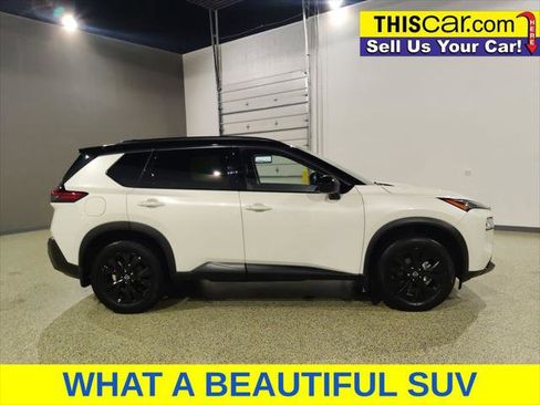 Used 2023 Nissan Rogue SV w/ SV Premium B Package FWD image 9