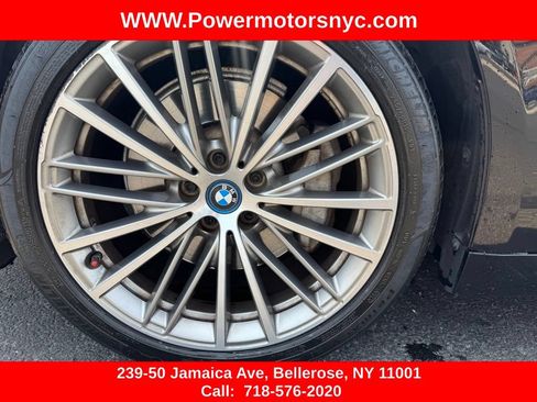 Used 2019 BMW 530e w/ Convenience Package RWD image 17