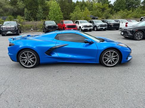 Used 2024 Chevrolet Corvette Stingray Premium Conv w/ Z51 Performance Package RWD image 4