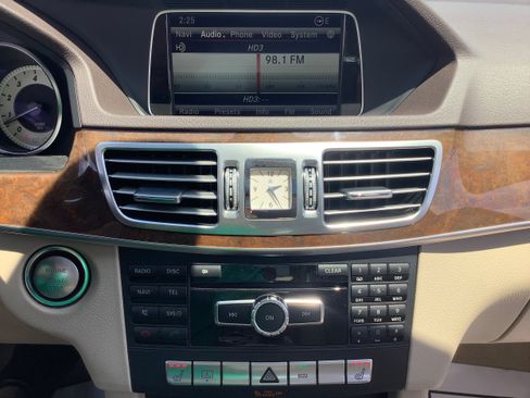 Used 2014 Mercedes-Benz E 350 4MATIC Sedan w/ Premium 1 Package image 20