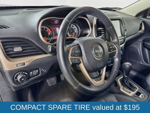 Used 2016 Jeep Cherokee Limited w/ Luxury Group FWD image 10