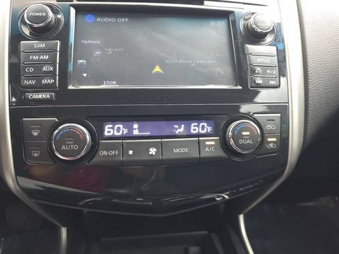 Used 2014 Nissan Altima 2.5 SV w/ Convenience Package FWD image 24