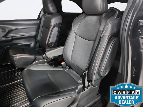 Used 2022 Toyota Sienna XSE FWD image 25