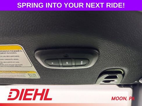 Used 2025 Jeep Wrangler Unlimited Rubicon w/ Convenience Group image 34