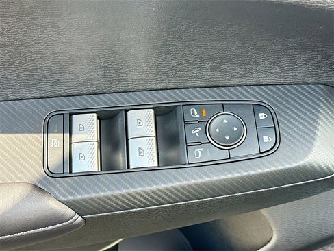 New 2026 Mitsubishi Outlander SEL image 18