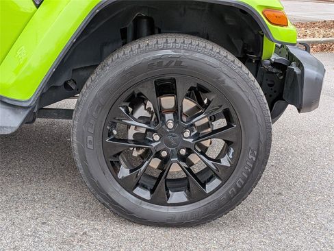 Used 2021 Jeep Wrangler Unlimited Sahara image 13