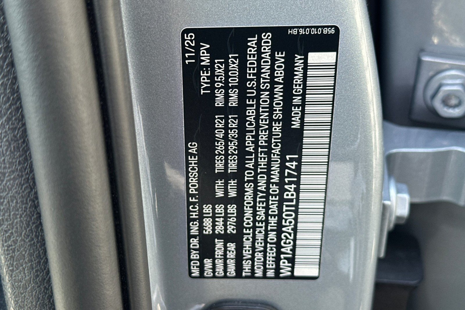 Used 2026 Porsche Macan S AWD/4WD image 29