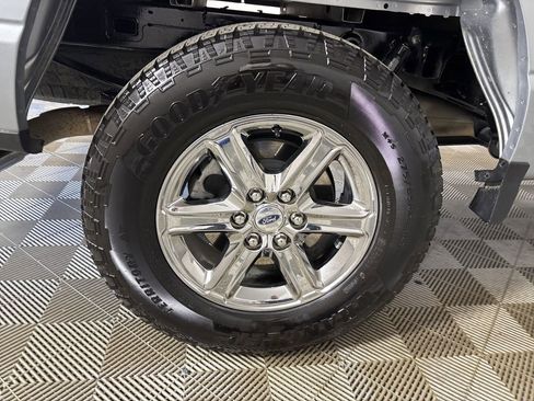 Used 2025 Ford F150 Lariat w/ FX4 Off-Road Package image 30