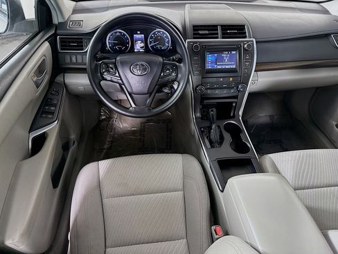 Used 2016 Toyota Camry LE image 17