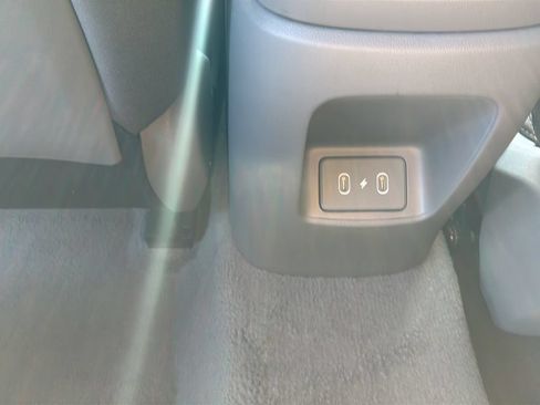 Used 2025 Hyundai Elantra Sport FWD image 20