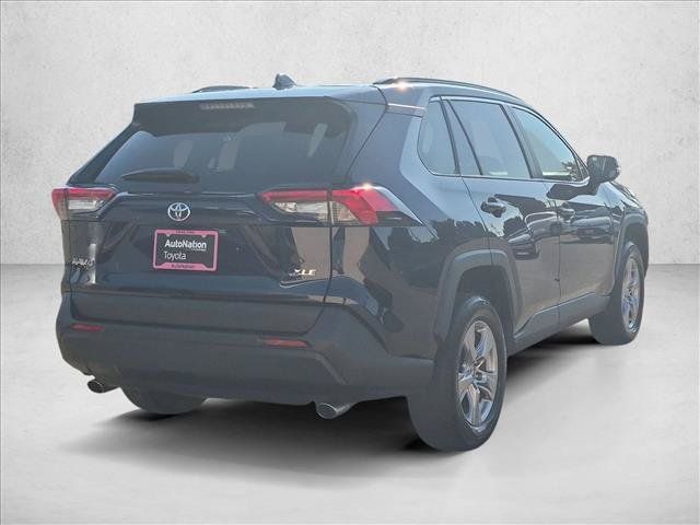 Certified 2025 Toyota RAV4 XLE FWD image 5