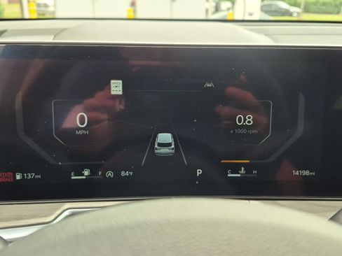 Used 2025 Kia Sorento SX AWD/4WD image 10