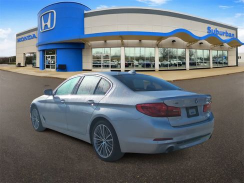 Used 2018 BMW 530i xDrive w/ Premium Package image 6