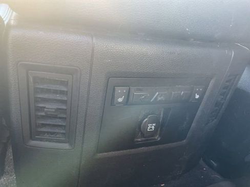 Used 2018 RAM 2500 Laramie w/ Sport Appearance Group image 10