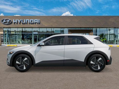 New 2026 Hyundai Ioniq 5 SE AWD/4WD image 3