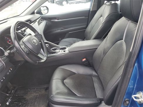 Used 2020 Toyota Camry XSE image 27