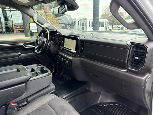 Used 2024 Chevrolet Silverado 3500 LT w/ Convenience Package image 23
