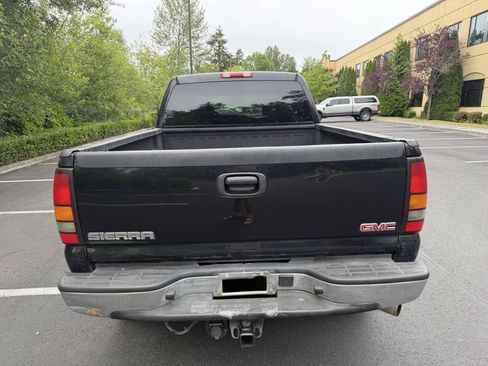 Used 2007 GMC Sierra 2500 SLT AWD/4WD image 6