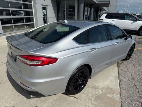 Used 2019 Ford Fusion SE w/ Equipment Group 151A image 5