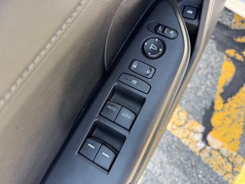 Used 2020 Honda Civic Touring image 20