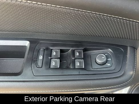 Used 2025 Volkswagen Atlas SEL AWD/4WD image 13