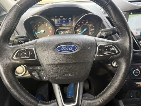 Used 2018 Ford Escape Titanium w/ Ford Safe & Smart Package image 35