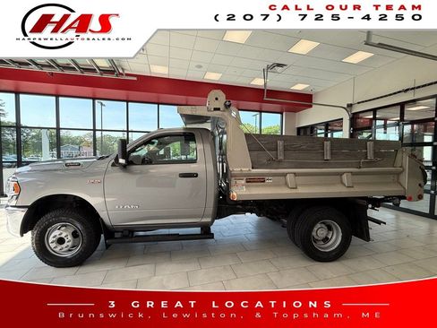 Used 2022 RAM 3500 Tradesman image 2