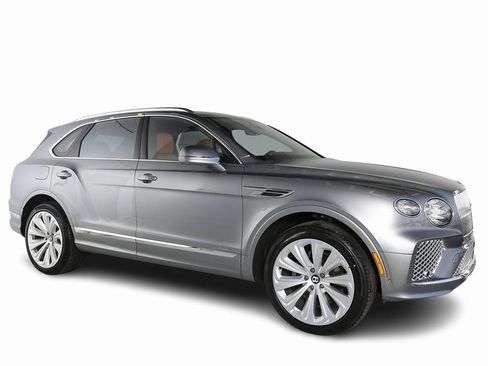 Certified 2025 Bentley Bentayga image 13