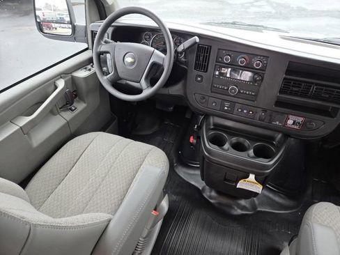 New 2026 Chevrolet Express 3500 w/ Power Convenience Package image 27