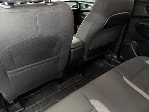 Certified 2023 Chevrolet TrailBlazer LT w/ LPO, Blackout Package image 18