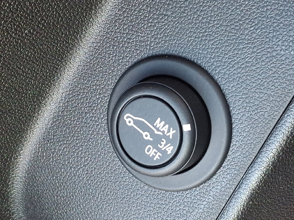 Certified 2024 Chevrolet Equinox RS AWD/4WD image 27