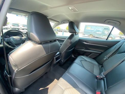 Used 2022 Toyota Camry SE FWD image 23