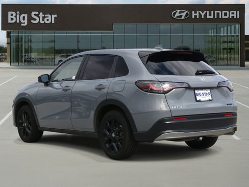 Used 2024 Honda HR-V Sport image 3