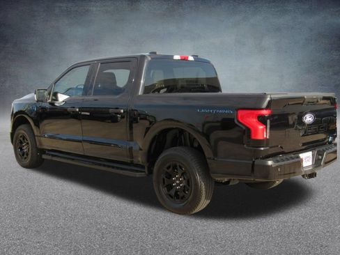 Certified 2025 Ford F150 Lightning XLT AWD/4WD image 5