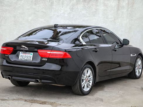 Used 2018 Jaguar XE Premium AWD/4WD image 4