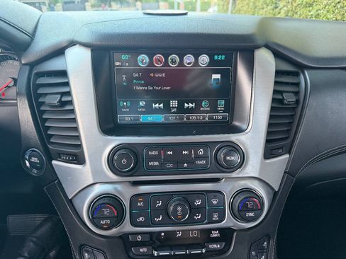 Used 2017 GMC Yukon XL SLT w/ Open Road Package AWD/4WD image 40
