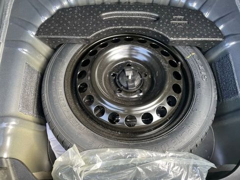 Used 2023 Chevrolet Malibu LT image 31