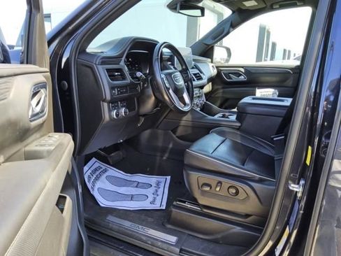 Used 2023 GMC Yukon SLT AWD/4WD image 4