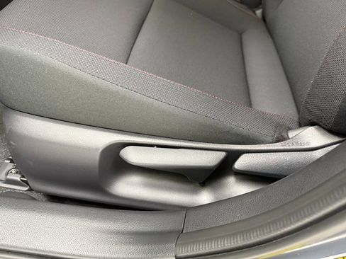 New 2026 Toyota Prius SE image 28