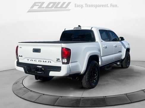 Certified 2022 Toyota Tacoma SR5 w/ Technology Package AWD/4WD image 9
