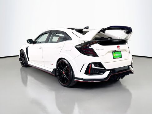 Used 2017 Honda Civic Type R image 7