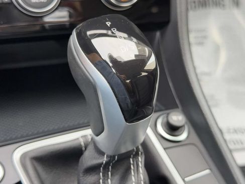 Certified 2023 Volkswagen Jetta SE FWD image 32