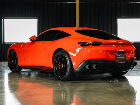 Used 2021 Ferrari Roma RWD image 23
