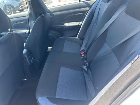 Used 2025 Nissan Versa SV FWD image 23