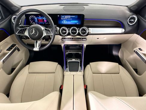Used 2026 Mercedes-Benz GLB 250 image 13